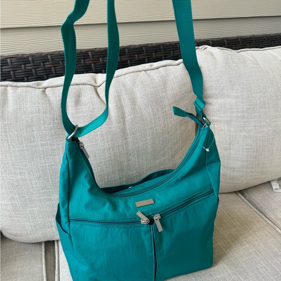 Baggalini nylon crossbody bag NWOT - Picture 13 of 17